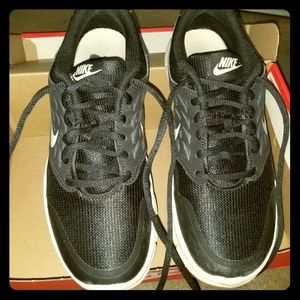 Nike Orive - women's size 8M - blk/wht